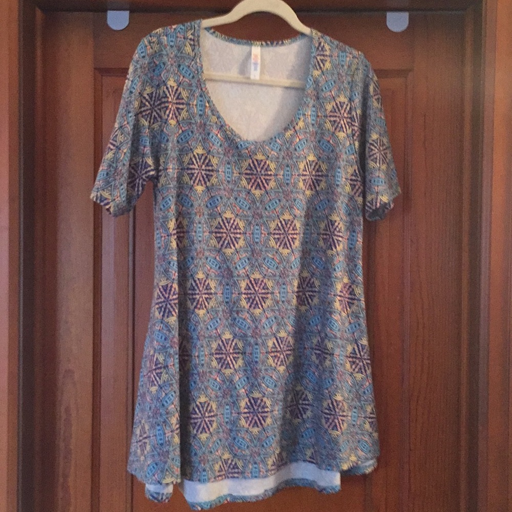 Geometric shirt